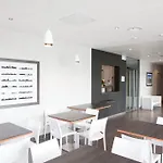 Aparthotel Adonis Paris Sud