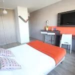 Adonis Paris Sud Aparthotel 3*