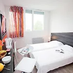 Adonis Paris Sud Aparthotel 3*