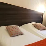 Adonis Paris Sud 3*