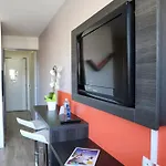 Aparthotel Adonis Paris Sud