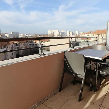 Adonis Paris Sud 3*