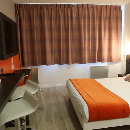 Adonis Paris Sud Apartahotel