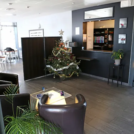 Adonis Paris Sud 3*