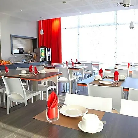 Adonis Paris Sud 3*