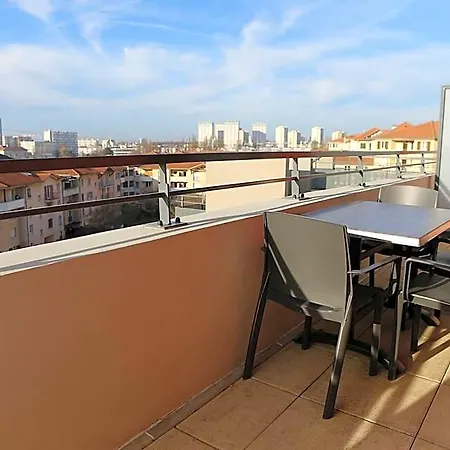 Aparthotel Adonis Paris Sud 3*