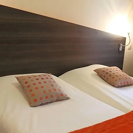 Adonis Paris Sud 3*