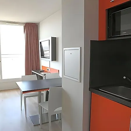 Aparthotel Adonis Paris Sud 3*