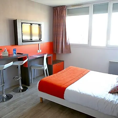 Adonis Paris Sud Aparthotel
