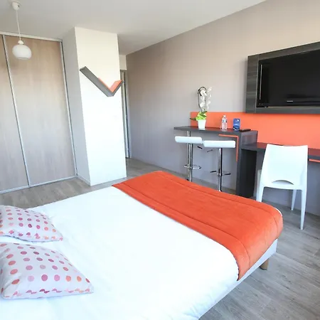 Adonis Paris Sud Lejlighedshotel 3*