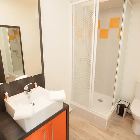 Apartahotel Adonis Paris Sud