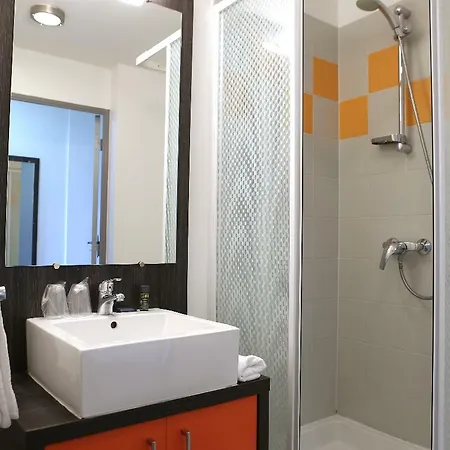 Adonis Paris Sud Lejlighedshotel