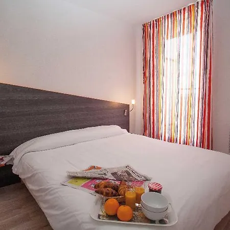 アドニス パリ シュッド アパートホテル