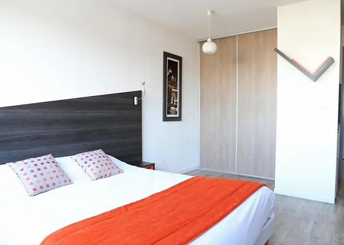 Adonis Paris Sud 3* Шевийи-Ларю