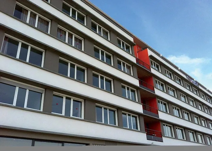 Апарт-отель Adonis Paris Sud Шевийи-Ларю