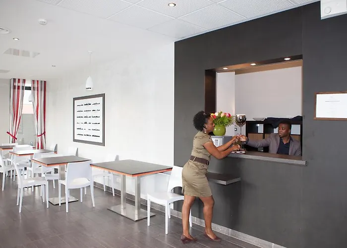 Adonis Paris Sud Апарт-отель 3*