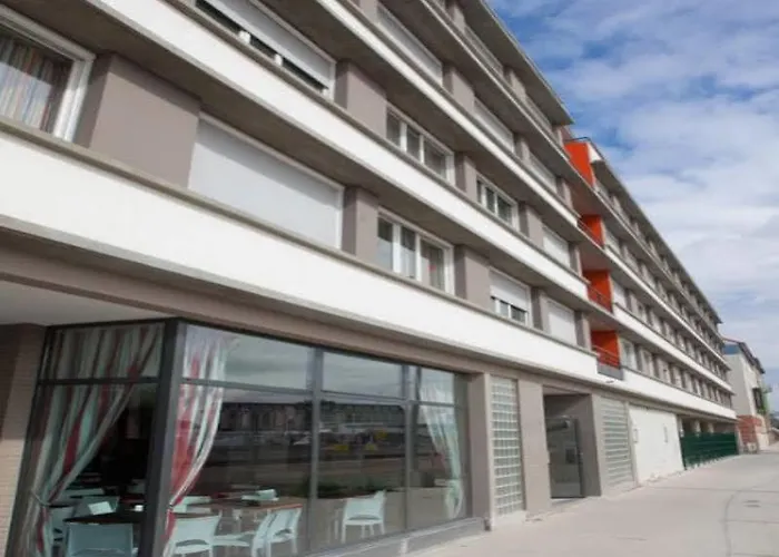 Adonis Paris Sud Апарт-отель 3*