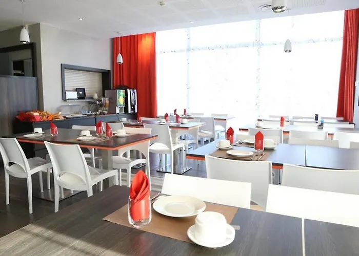 Апарт-отель Adonis Paris Sud 3*