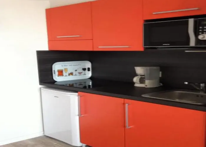 Adonis Paris Sud Апарт-отель